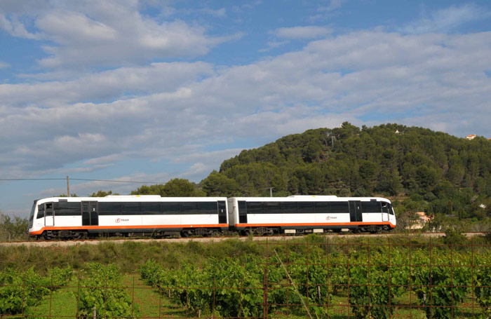 TRAM Alicante: Serie 2.500 ( Antigua serie 2.300, renovadas). Circulan seis unidades en la Lnea 9