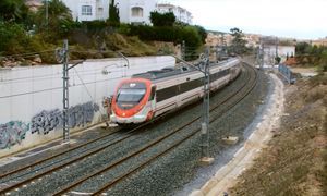 Adjudicadas obras de mejora en la captacin de energa para los trenes de la lnea Mlaga-Fuengirola