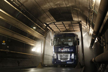 Rcord de transporte de camiones por el Eurotunnel en 2018