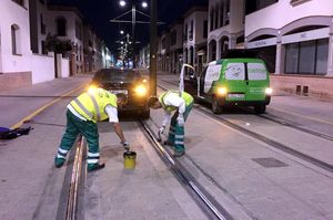 Operativo el nuevo contrato para la limpieza de las vas del Metro de Granada