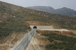 Mejoras en los caminos de evacuacin y accesos de la lnea de alta velocidad Crdoba-Mlaga